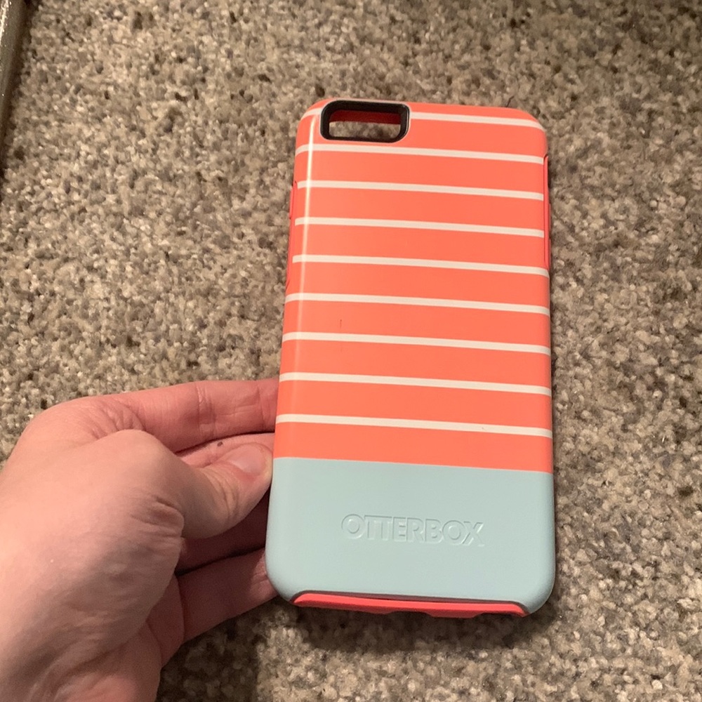 I phone 8S plus otter box case